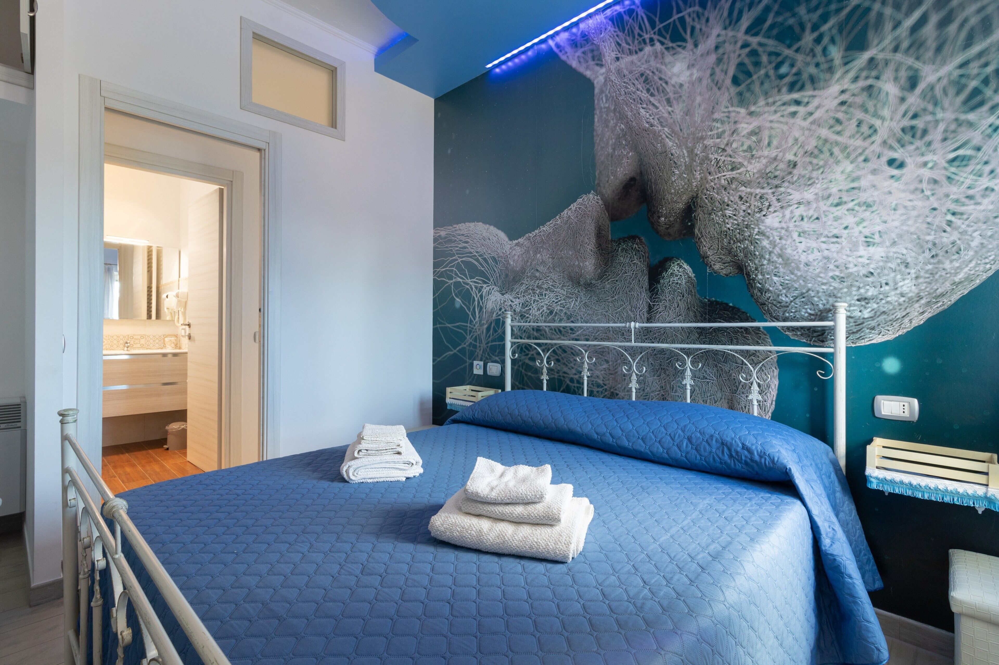 2 bedrooms, free WiFi, bed sheets