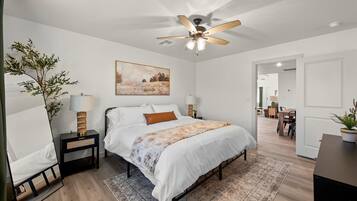 3 bedrooms, iron/ironing board, WiFi, bed sheets