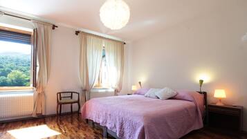 Apartamento, vista para a montanha | 3 quartos, ferros/tábuas de passar roupa