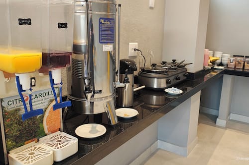 Desayuno buffet incluido todos los días