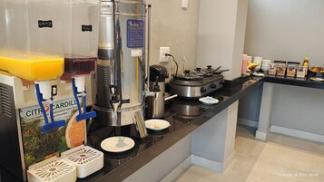 Free daily buffet breakfast