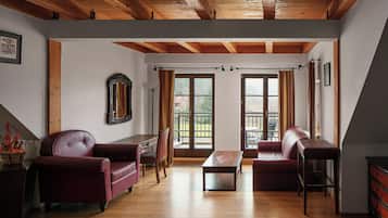 Superior Suite | Blackout curtains, travel cot, free WiFi, bed sheets