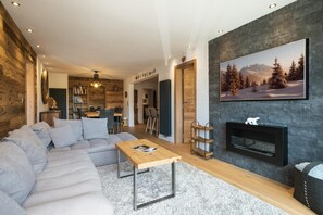 Fernseher, Kamin