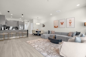 Apartment | 3 bedrooms, desk, Internet - Upstay - Modern Family Townhouse w Private Pool (Clermont)