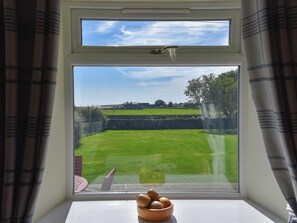 Interior - Coastal Cottage in Boulmer with Sea Views on a Working Farm. (Boulmer)