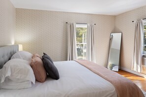 3 bedrooms, desk, iron/ironing board, free WiFi - Rustic Vermont retreat w/ mini golf & kayak (East Dorset)