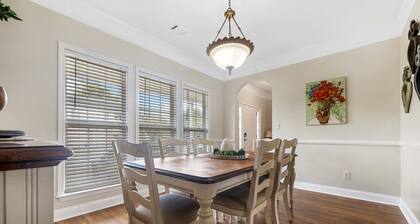 Rocky 2, Newer, 3 BR 2 Bath, Hot Tub,Tennis Center