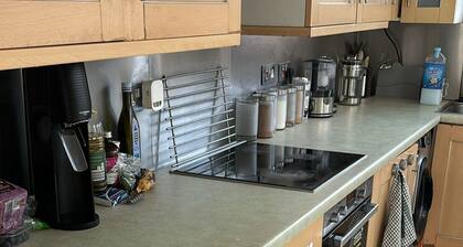 Thornton Awesome Stay 3