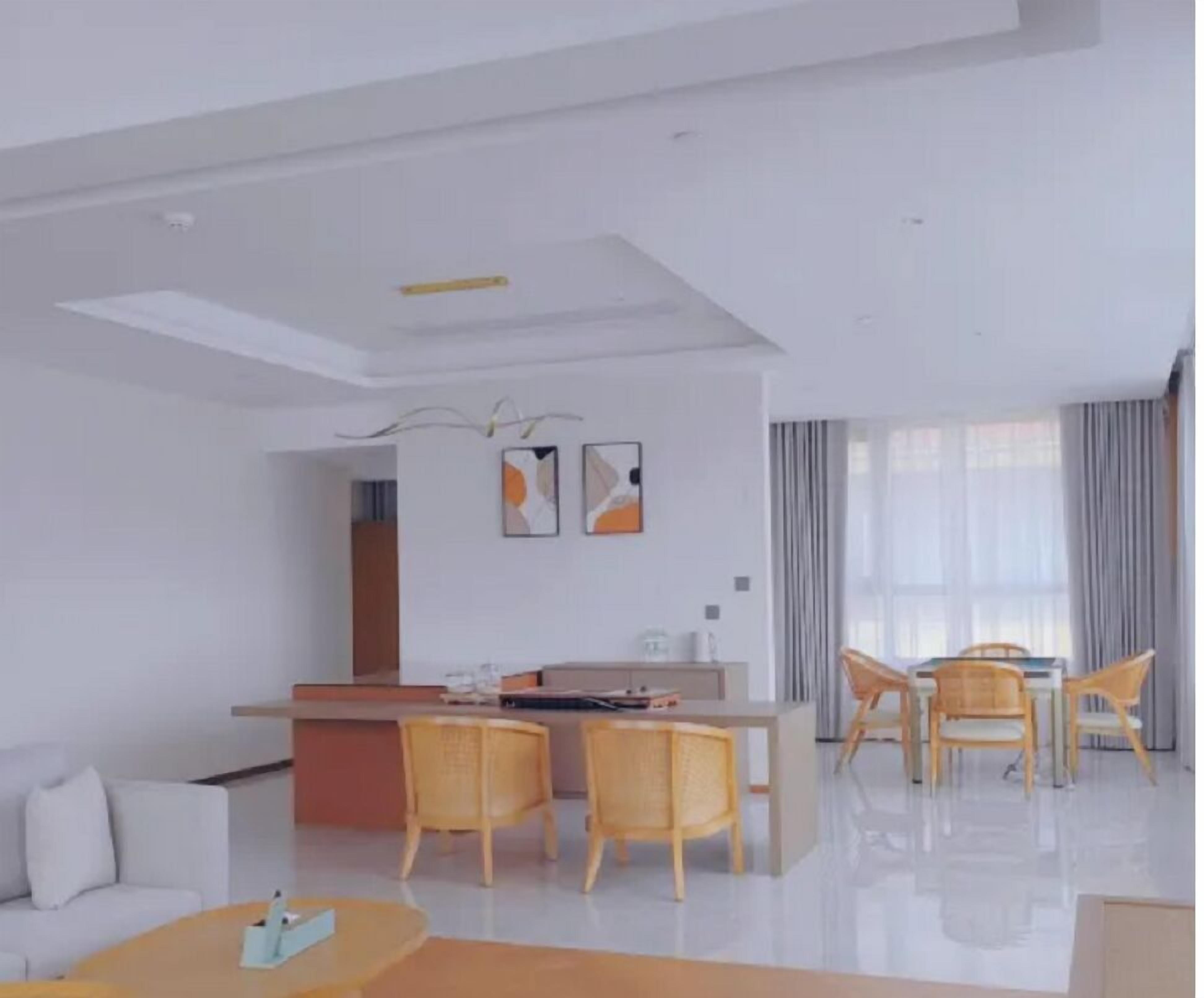 Executive-sviitti, 1 suuri parisänky, tupakointi kielletty | Ylelliset vuodevaatteet, untuvapeitot, ilmaiset minibaarituotteet