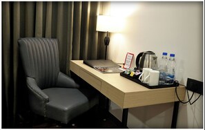Luxury Room, 1 King Bed | In-room dining - Sri Sri Sri Excellency  (Khammam)