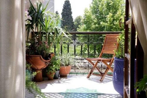 Apartment Lumière · stylish, sunny, comfortable, A/C