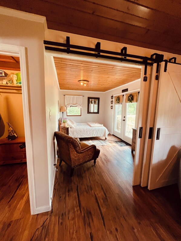 3 soverom, strykejern/-brett, reiseseng for barn og wi-fi