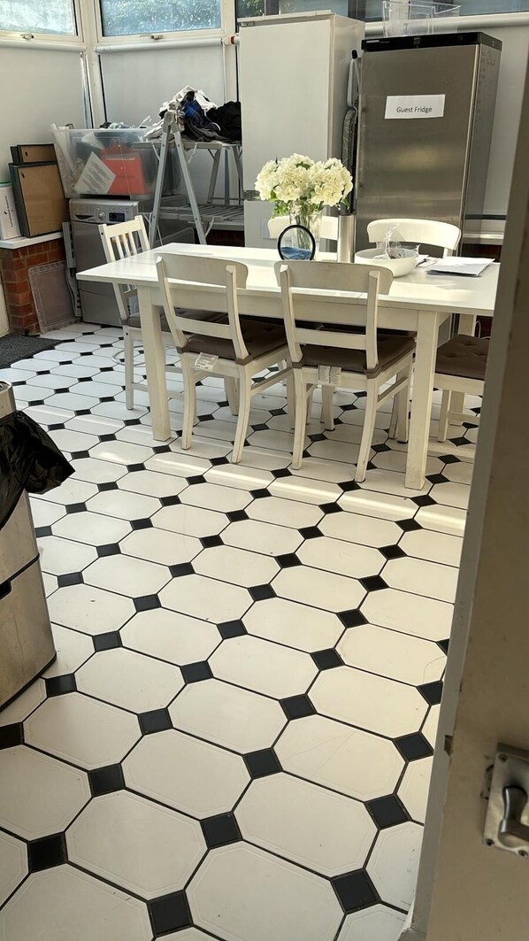 Private kitchen - Thornton Awesome Stay 4 (London)