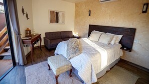 6 chambres, fer et planche à repasser, Wi-Fi, draps fournis
