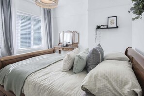 3 bedrooms, iron/ironing board, WiFi, bed sheets - Taf Fechan - 3 Bedroom House - Pontsticill (Merthyr Tydfil)