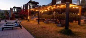 Atika Retreat - Full Complex