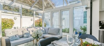 Ty Haf - sleeps 9 guests in 5 bedrooms