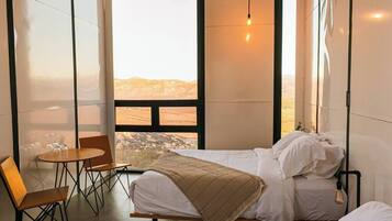 5 bedrooms, WiFi