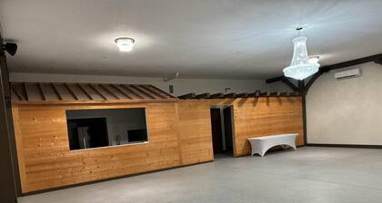 Wedding venue Resort with WiFi and AC in charming East Palatka
