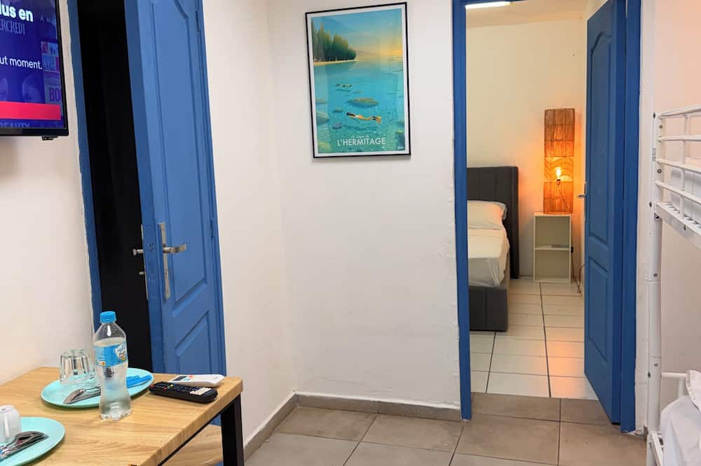 AZUR HOTEL