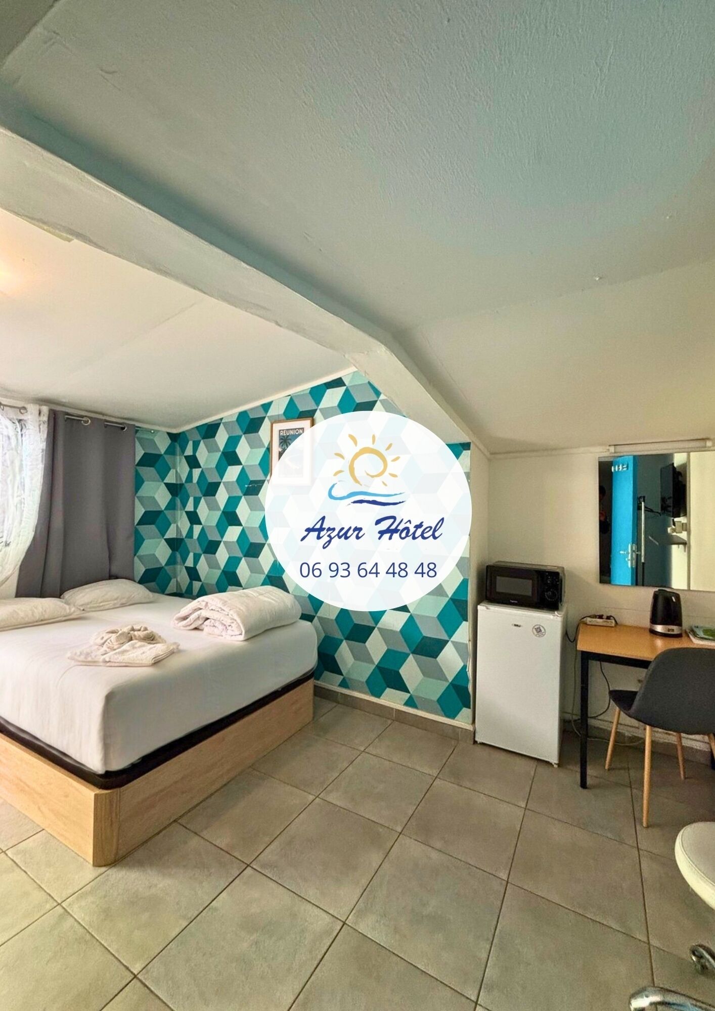 Triple Room | Desk, laptop workspace, blackout drapes, free WiFi