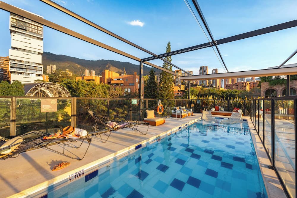 Hotel Loma Verde