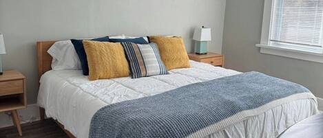 3 bedrooms, iron/ironing board, free WiFi, bed sheets