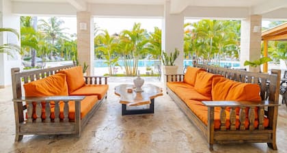 Coastal Luxury 2-Bed w Pool Access in Bayahibe
