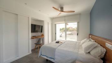 Luxury Double Room | In-room safe, desk, laptop workspace, blackout curtains