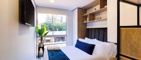 Schreibtisch, Bügeleisen/Bügelbrett, Bettwäsche, Rollstuhlgeeignet