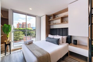 Desk, iron/ironing board, bed sheets, wheelchair access
