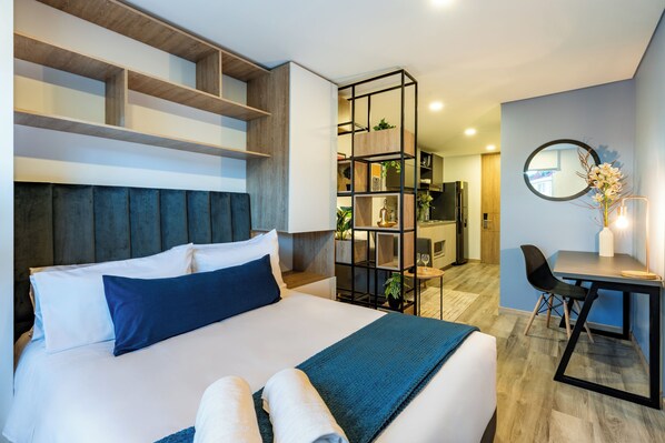 Desk, iron/ironing board, bed sheets, wheelchair access