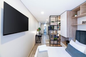 Desk, iron/ironing board, bed sheets, wheelchair access - Modern Loft Zona T W/ Fast Wi-Fi / Unique Location (BOGOTA)