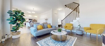 Cozy Newly Built Orillia Lakeside 5 Bedroom House! 3 minutes walk to the lake!