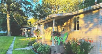 Cottage Near St Lawrence River! #2