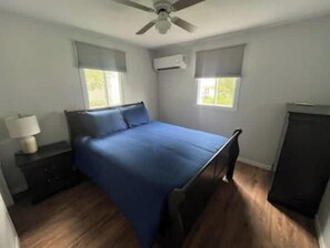 2 chambres, fer et planche à repasser, accès au Wi-Fi (inclus)