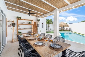 Outdoor dining