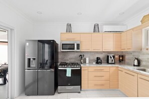 Fridge, microwave, oven, dishwasher