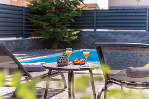 Villa (Five Bedroom Villa with Private Pool) | Interior detail