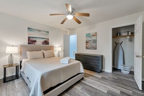 2 bedrooms, iron/ironing board, WiFi, bed sheets