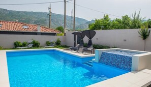 10 outdoor pools - La Terrazza (Mostar)