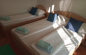 1 chambre, Wi-Fi gratuit, draps fournis