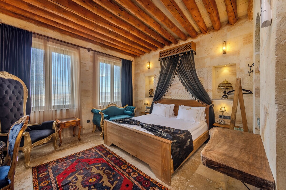 Panoramic Room | Minibar (some free items), blackout drapes, iron/ironing board