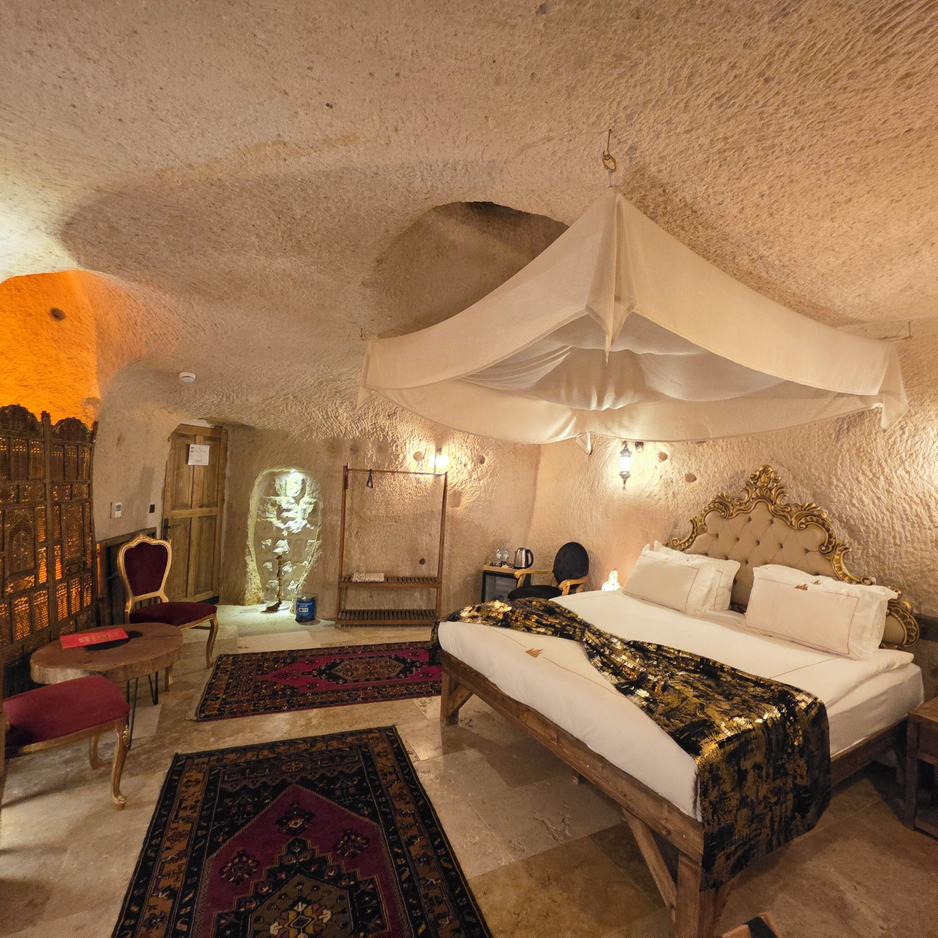 Exclusive Double Room, Private Bathroom | Free minibar items, blackout curtains, iron/ironing board, free WiFi