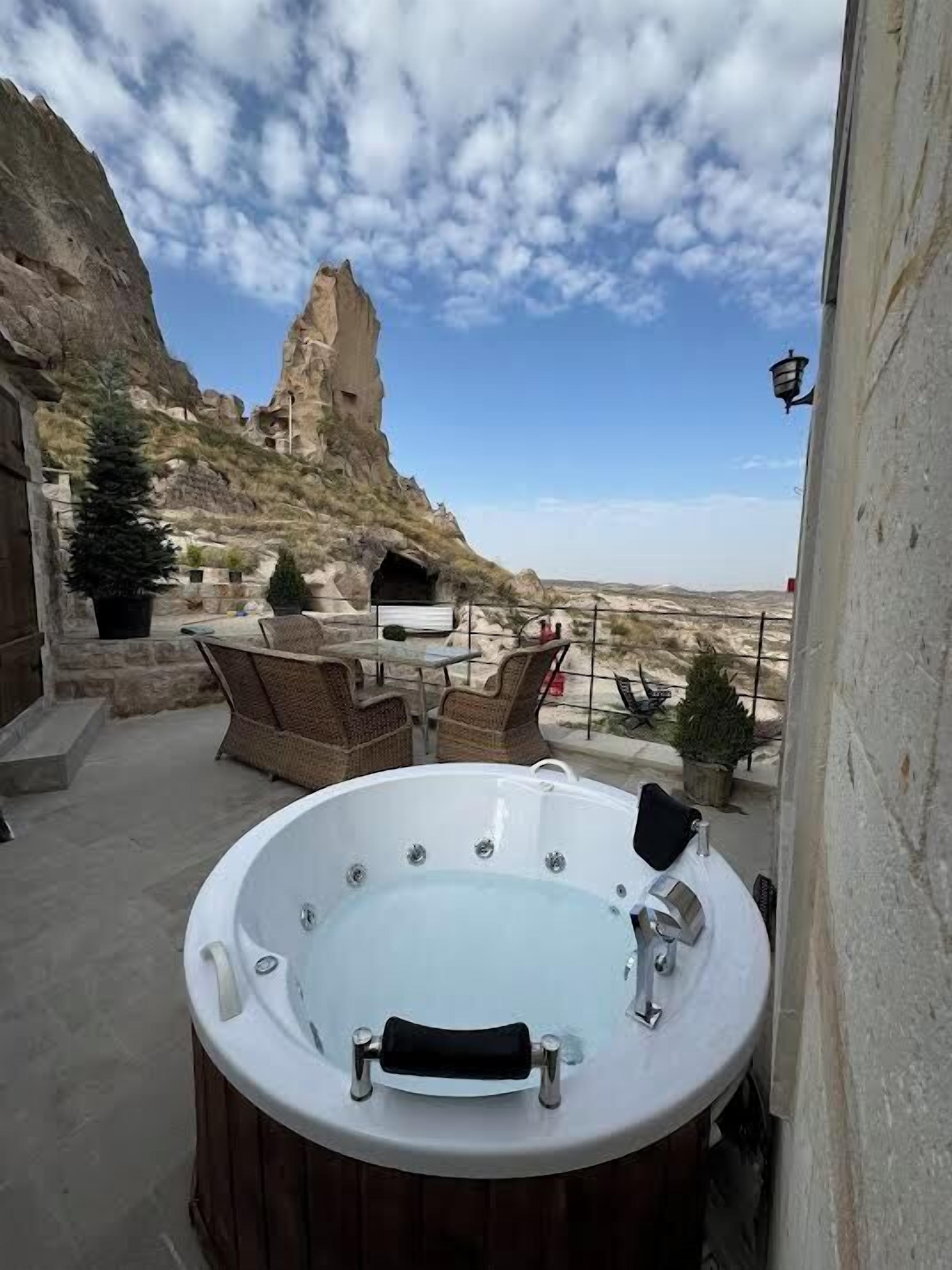 Panoramic Room | Terrace/patio