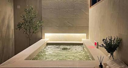 Onsen Retreat in Heart of Bangkok