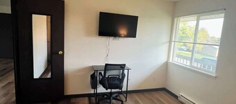 1 Bedroom - 1218 Canterbury Ct