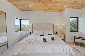 5 bedrooms, free WiFi, bed sheets
