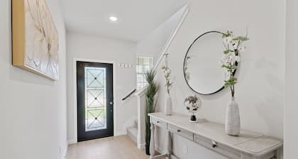 Modern New House The Woodlands!