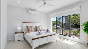 3 chambres, fer et planche à repasser, Wi-Fi gratuit, draps fournis